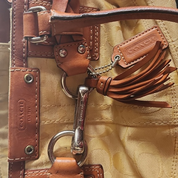 Coach Signature Hampton Handbag - Picture 7 of 10
